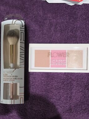 Lift & Sculpt Contouring Palette with Blush Precision Brush